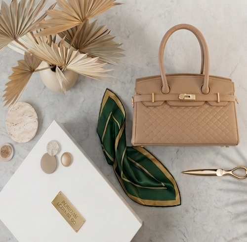 The Avielle Classic Tote